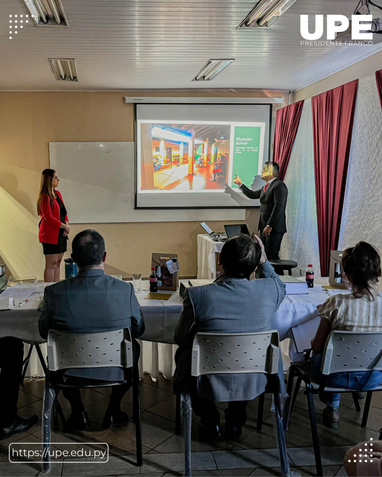 Presentación del Trabajo Final de Grado - Carrera de Arquitectura y Urbanismo 